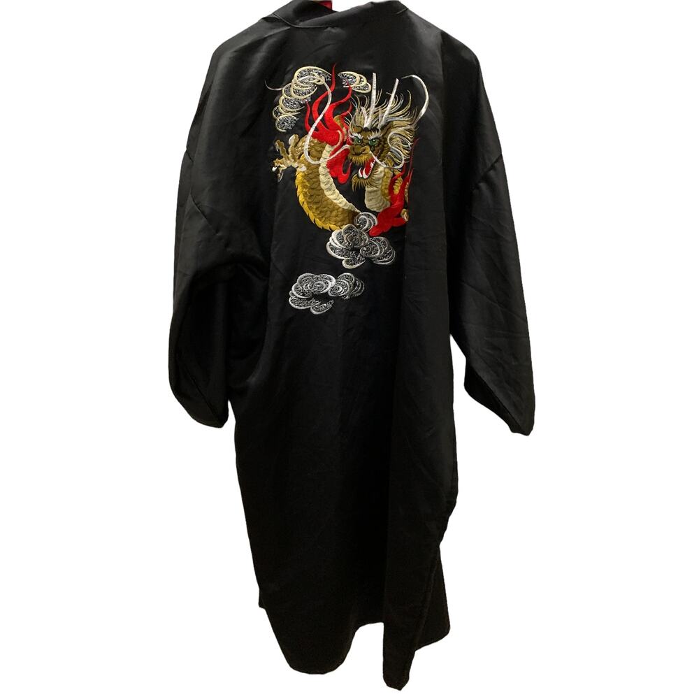 Vintage Japanese Dragon Embroidered Kimono Robe One Size Unisex